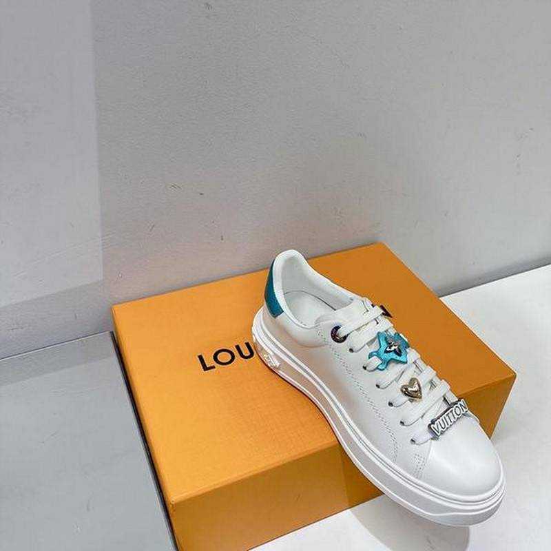 루이비통 lv 타임아웃 스니커즈 | 여성 35~40 , 남성 40~45