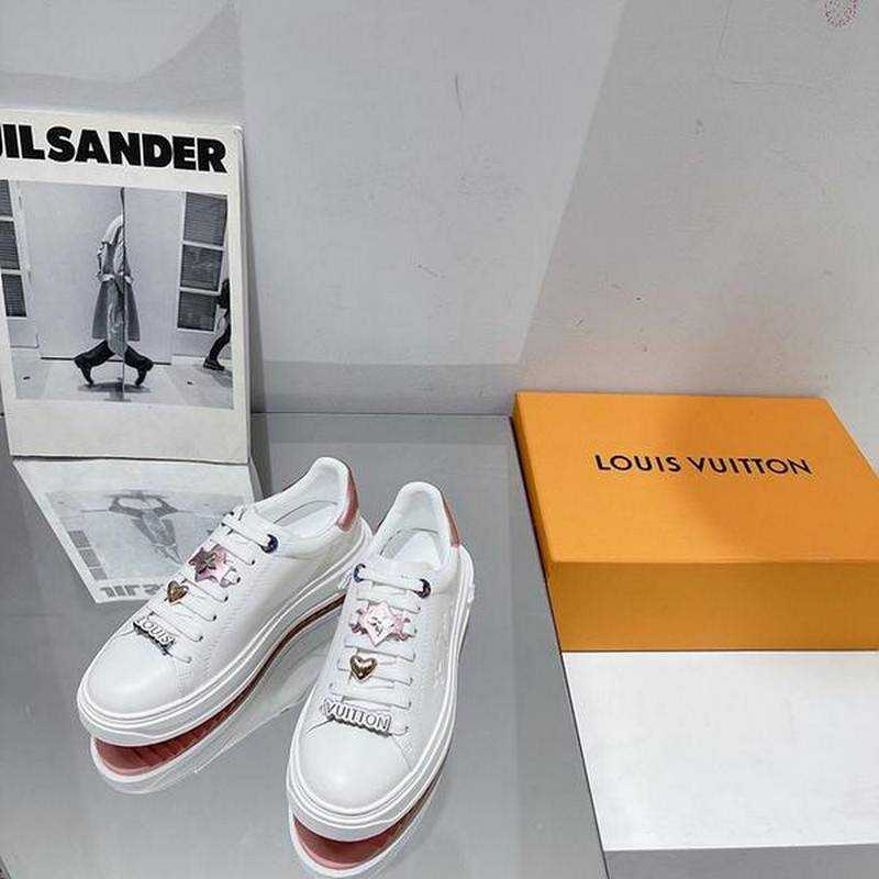 루이비통 lv 타임아웃 스니커즈 | 여성 35~40 , 남성 40~45