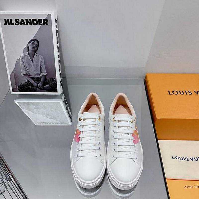 루이비통 lv 타임아웃 스니커즈 | 여성 35~40 , 남성 40~45