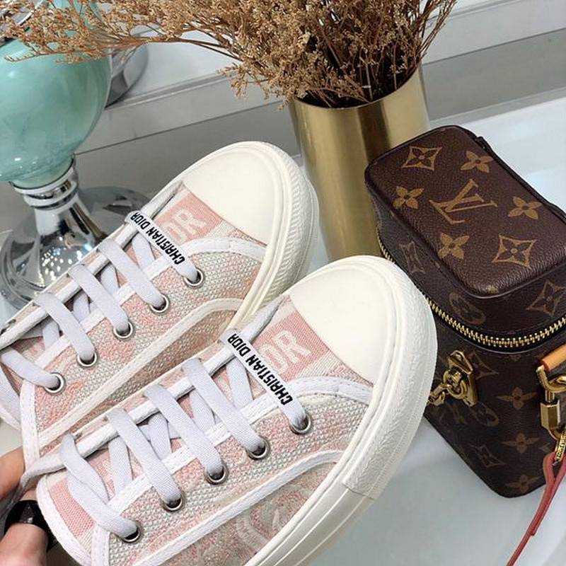 디올 자수 스니커즈 | 여성 35~40