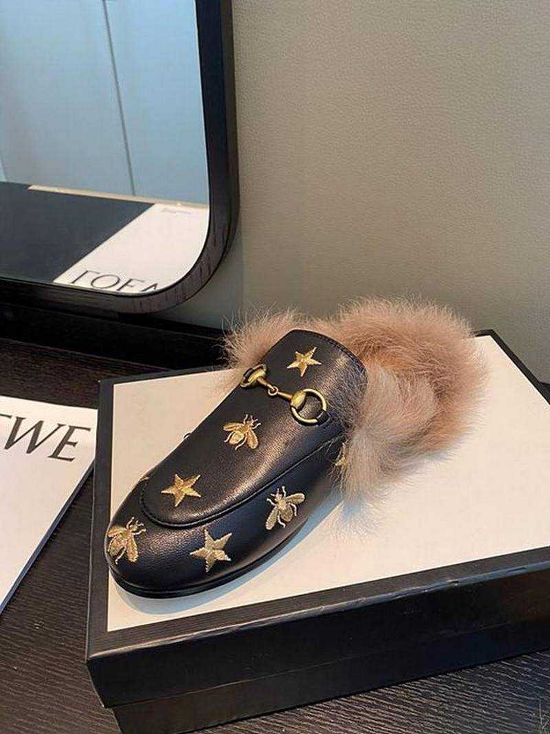 구찌 GG 홀스빗 퍼 블로퍼 | 여성 35~40 , 남성 40~45