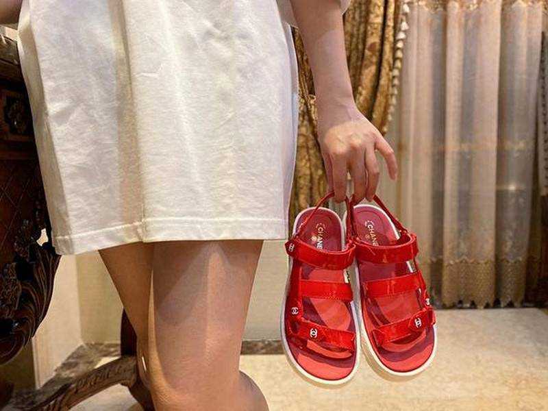 샤* CC로고 페이던트 샌들 | 여성 35~40