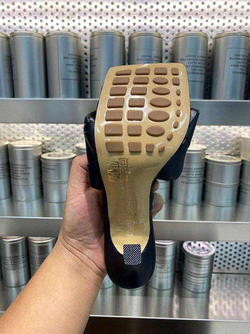 보테가 리도 뮬 (굽 9cm) | 여성 35~40