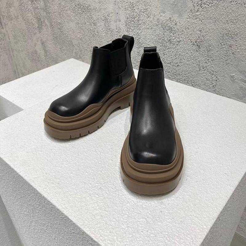 보테가 타이어 앵글 첼시 부츠 | 여성 35~40 , 남성 40~45