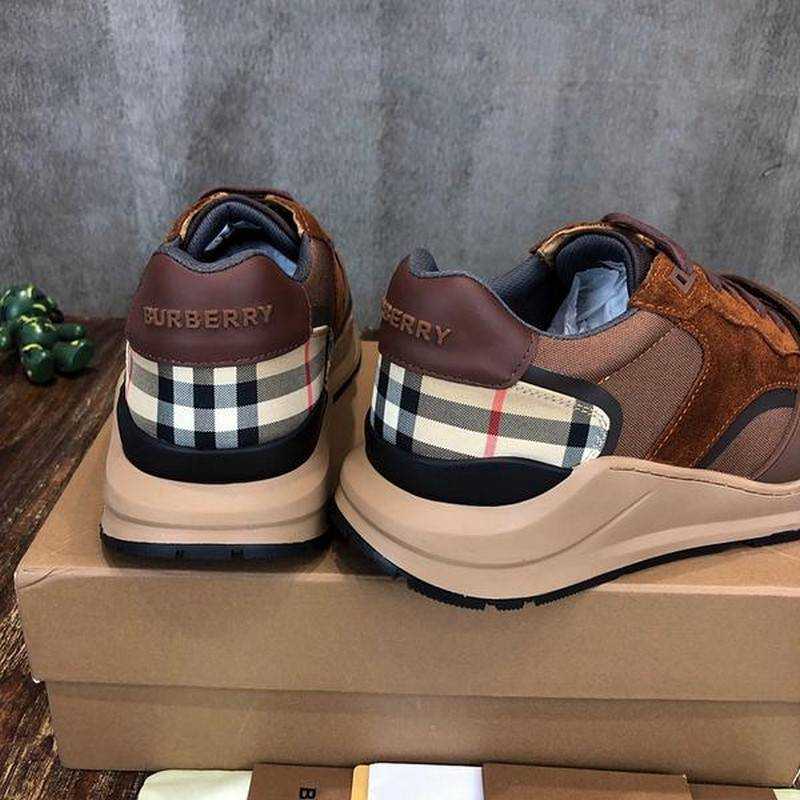버버리 빈티지 스니커즈 | 남성 39~44