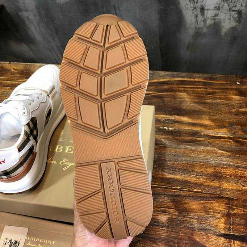 버버리 빈티지 스니커즈 | 남성 39~44