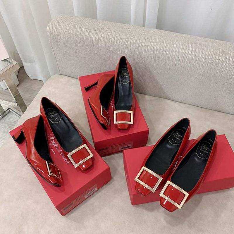 로저비비에 페이던트 메탈 버클 플랫, 펌프스,하이힐 (굽 플랫 /4.5cm / 7cm) | 사이즈 35 - 40