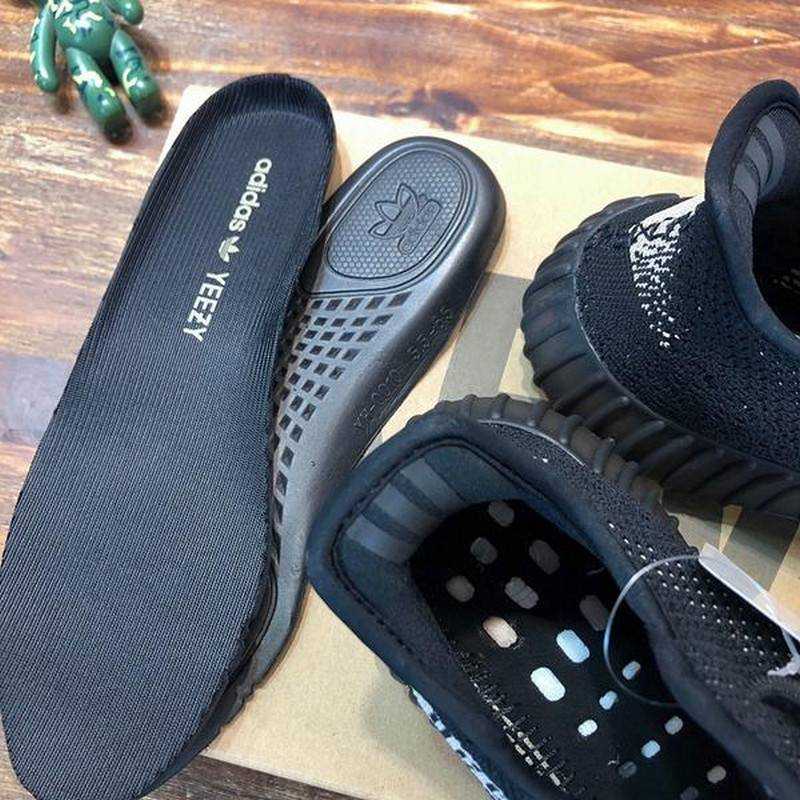 아디다스 이지부스트350 v2 검흰 | 남여공용 225~300