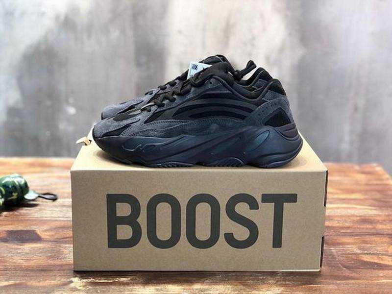 아디다스 이지부스트 700 v2 | 남여공용 225~300