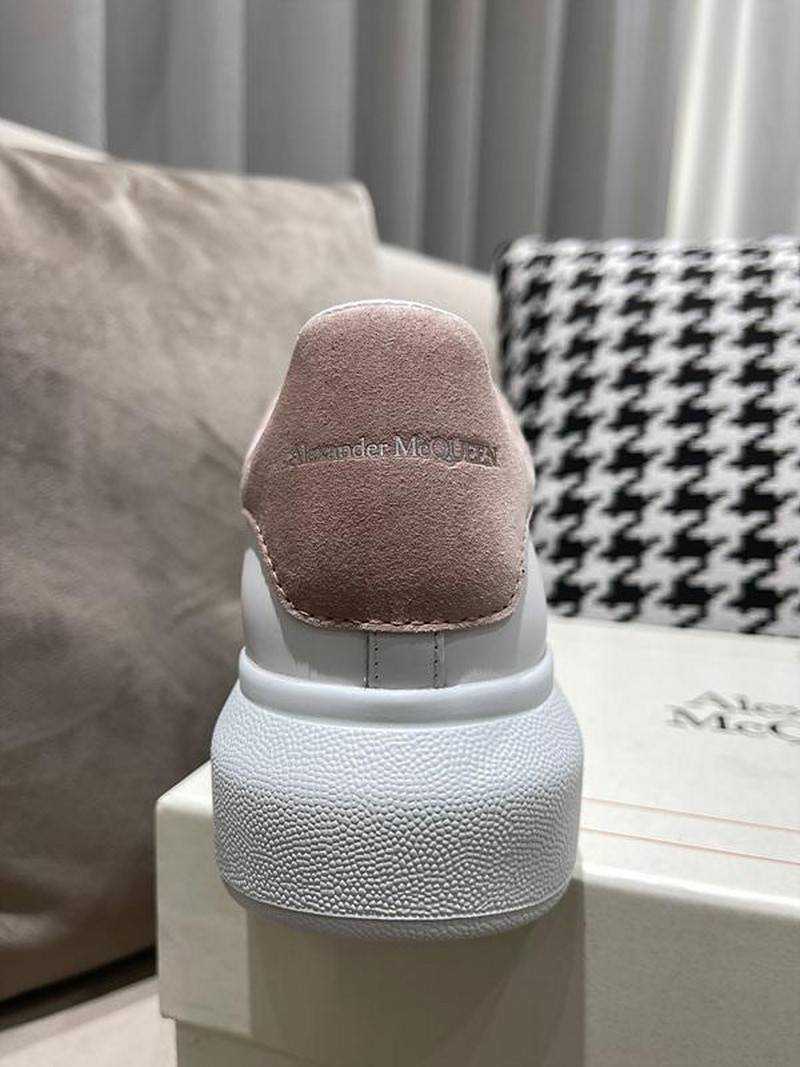 알렉산더맥퀸 오버솔 | 여성 35~40 , 남성 40-~45