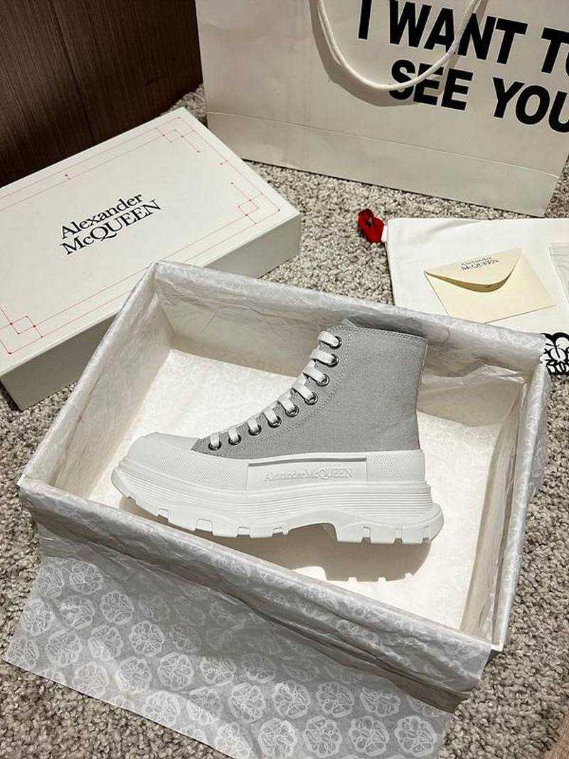 알렉산더맥퀸 트레드 슬릭 스니커즈 하이 | 여성 35~40 , 남성 40-~45