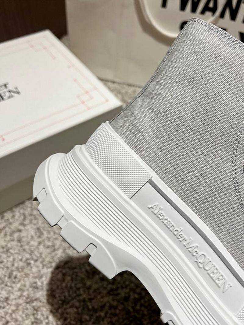 알렉산더맥퀸 트레드 슬릭 스니커즈 하이 | 여성 35~40 , 남성 40-~45