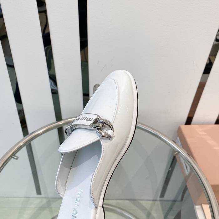 미우미우 페이턴트 블로퍼 | 여성 35~40