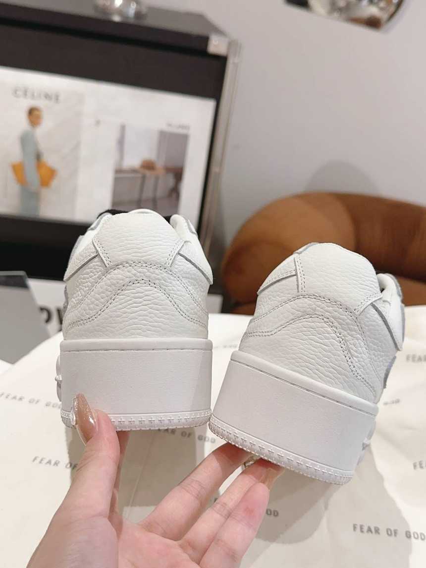 루이비통 플라워 스니커즈 굽5cm | 여성 35~40