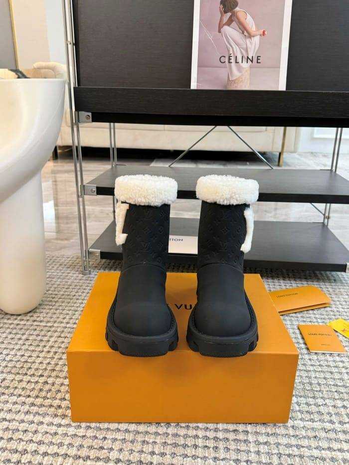 루이비통 로고 양털 부츠 | 남여공용 35~45