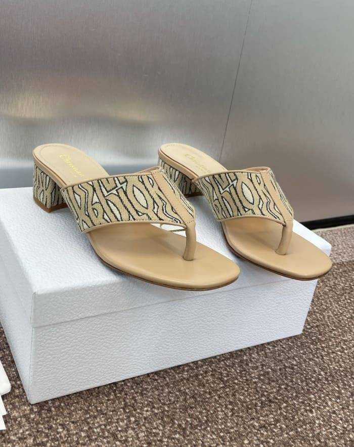 디올 여성 슬리퍼 플랫 굽3.5cm | 사이즈 35~43