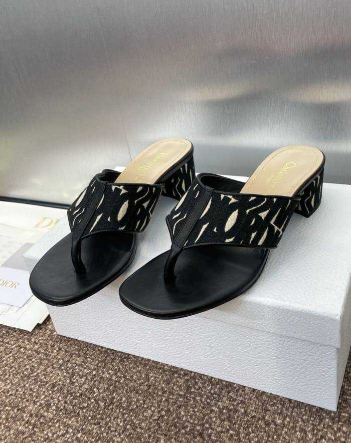 디올 여성 슬리퍼 플랫 굽3.5cm | 사이즈 35~43
