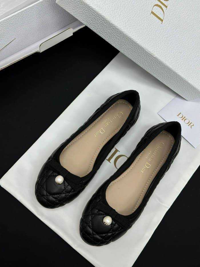 디올 까나쥬 퀄팅 발레리나 플랫 슈즈 | 사이즈 35~41