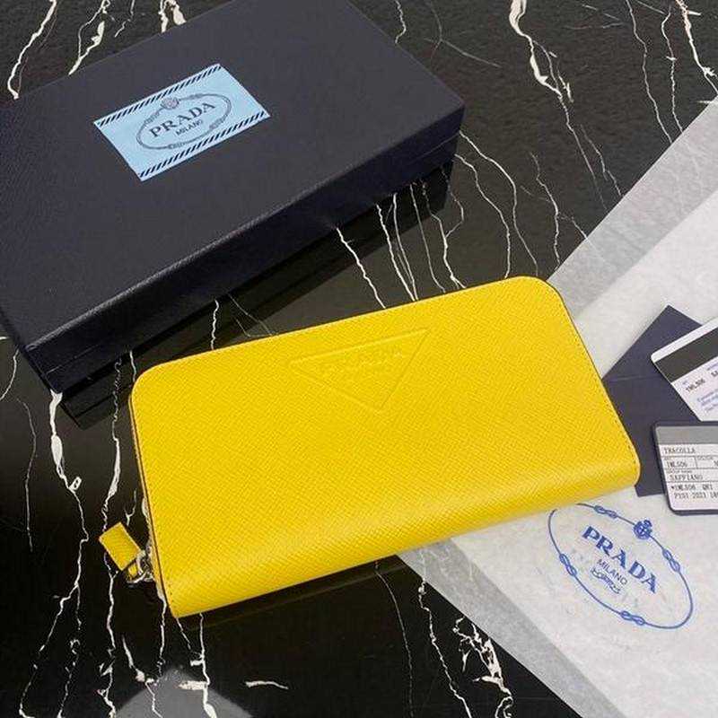 프라다 사피아노 지퍼 장지갑 | 20 x 10.5 x 2.5cm