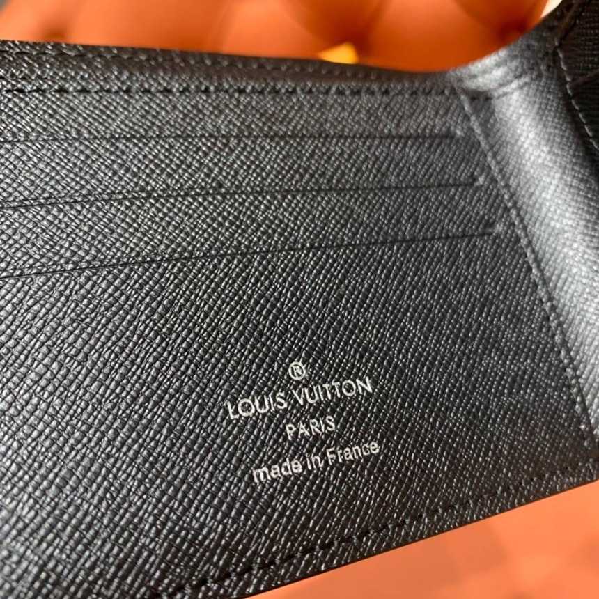 루이비통 멀티플 월릿 반지갑 M61695 | 11.5 x 9 x 2cm