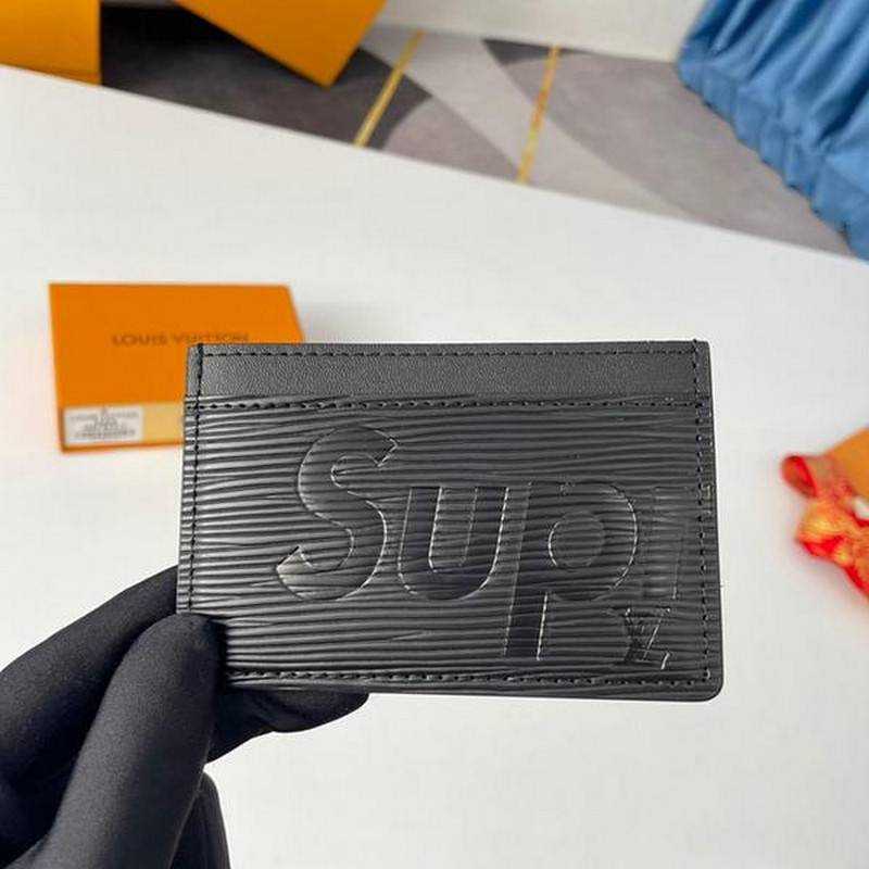 루이비통 lv x sup 콜라보 카드홀더 | 11 x 7 x 0.6cm