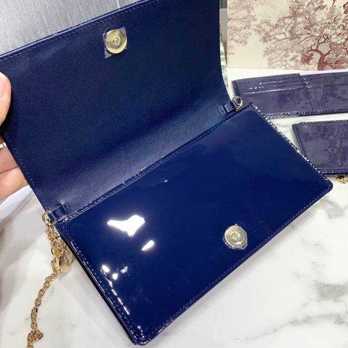 디올 까나쥬 페이던트 체인 지갑 | 22 x 12x 5cm