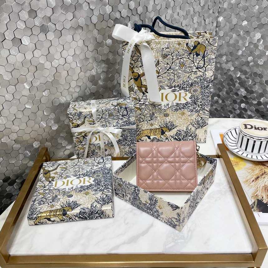디올 까나쥬 램스킨 반지갑 | 11 x 9x 2cm