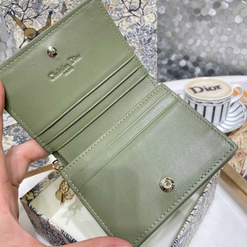 디올 까나쥬 페이던트 반지갑 | 11 x 9x 2cm