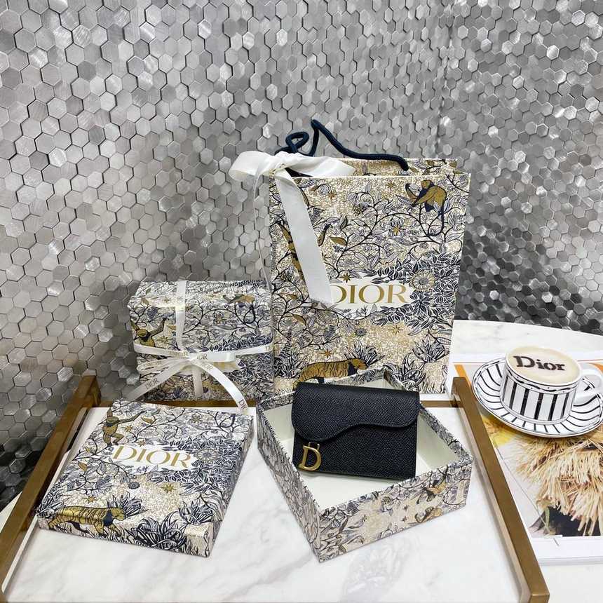 디올 새들 카드지갑 | 10.5 x 7 x 3cm