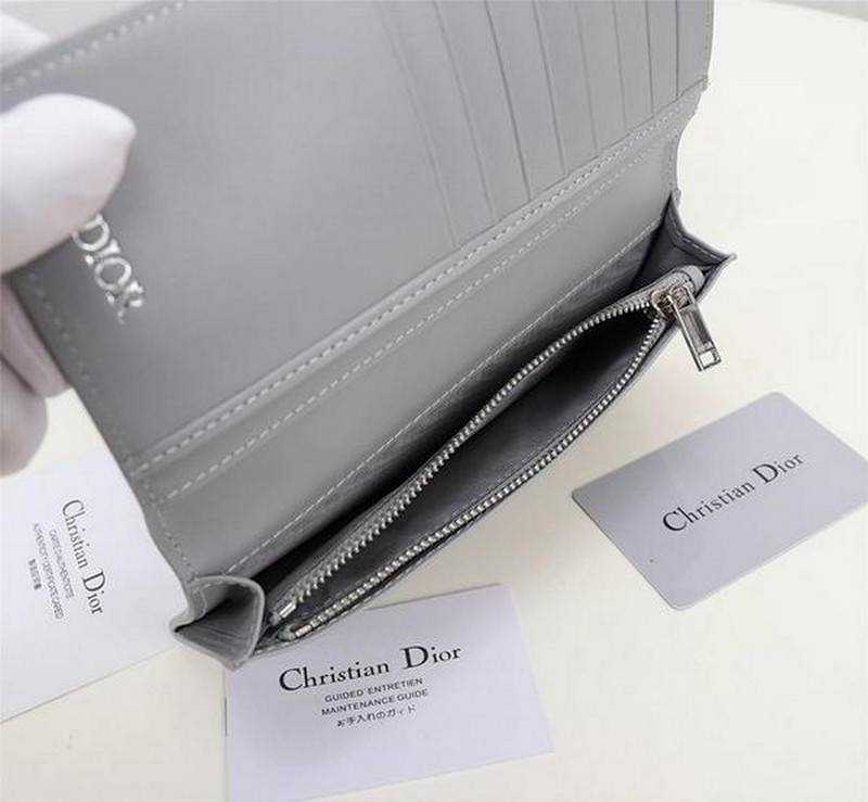 디올 CD 다이아몬드버티컬 장지갑 | 18.5 x 9.5cm