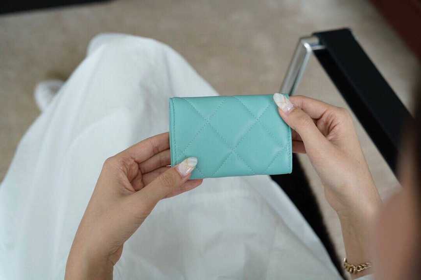 샤넬19 카드지갑 | 7.5 x 11.3 x 2.1cm
