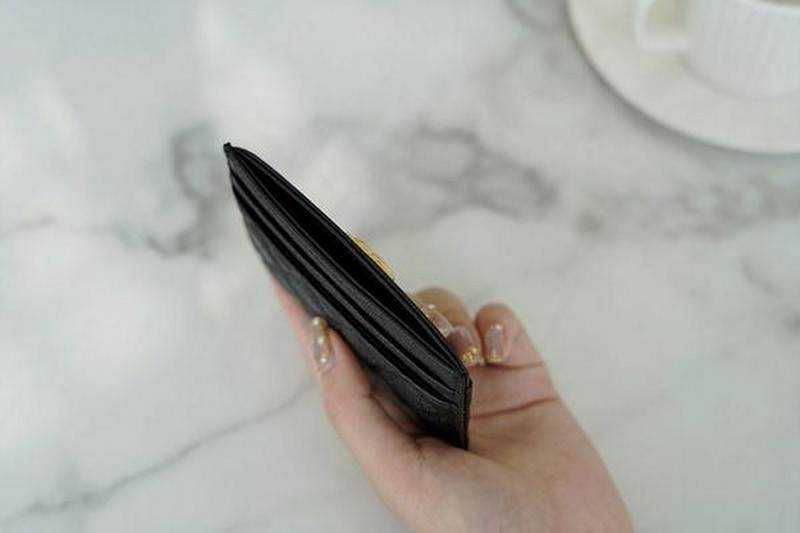 샤넬작은캐비어스킨 보이 카드지갑 | 7.5 x 11 x 0.5cm