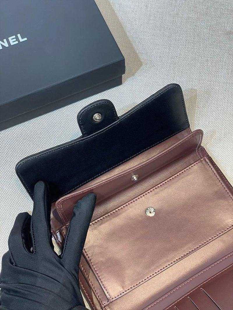 샤넬클래식 램스킨 플랩 중지갑 은장 | 18.5 x 10.5 x 2cm