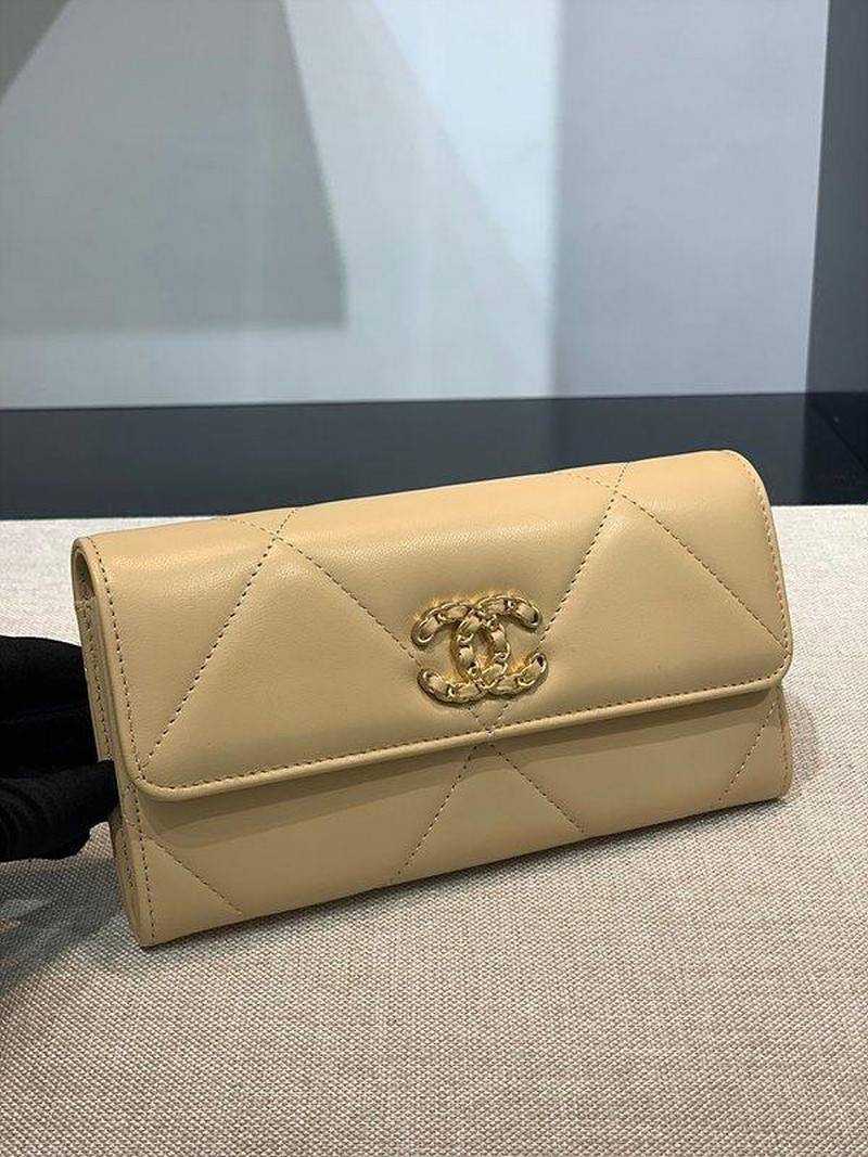 샤넬19 플랩 장지갑 | 19.5 x 10 x 2.5cm