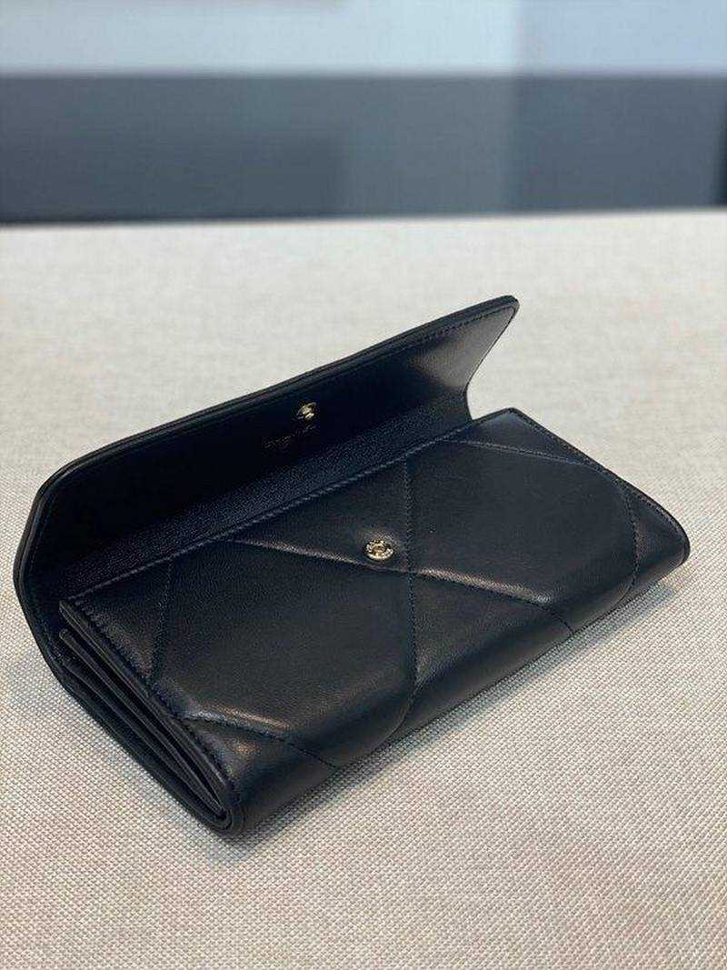 샤넬19 플랩 장지갑 | 19.5 x 10 x 2.5cm
