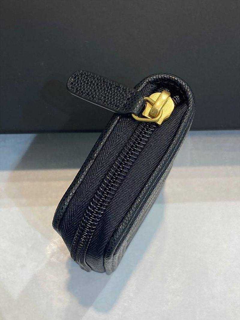 샤넬보이 작은캐비어스킨 지퍼 카드지갑 금장 | 7.5 x 11 x 2cm