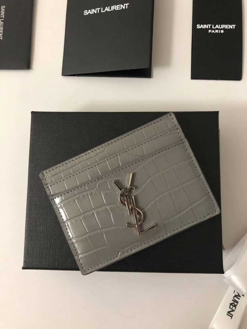 입생로랑 모노그램 크로커다일 카드홀더 423303 | 10 x 7.5 x 0.5cm