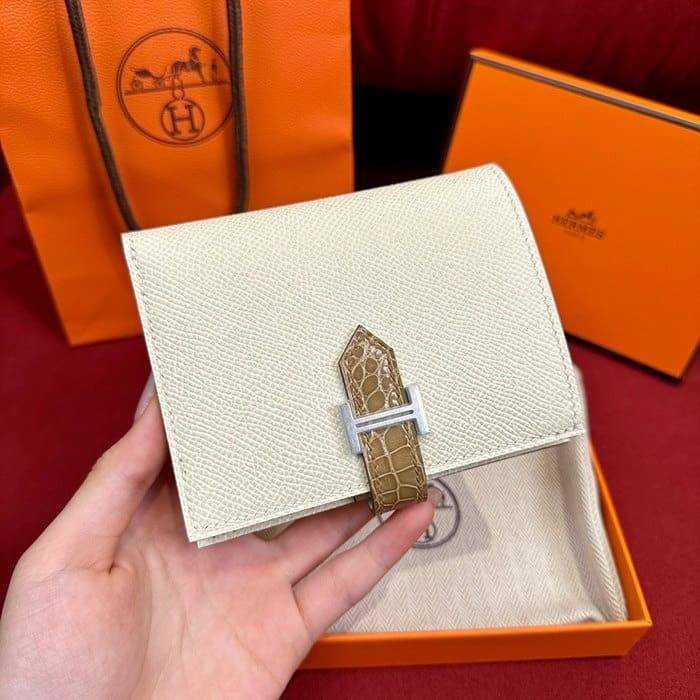 에르메스 베안 컴팩트 앱송 반지갑 은장 | 12 x 9.5 x 0.4cm