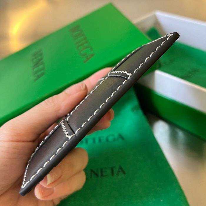 보테가 인트레치아토 카드지갑 651401 | 11.4 x 7.5cm