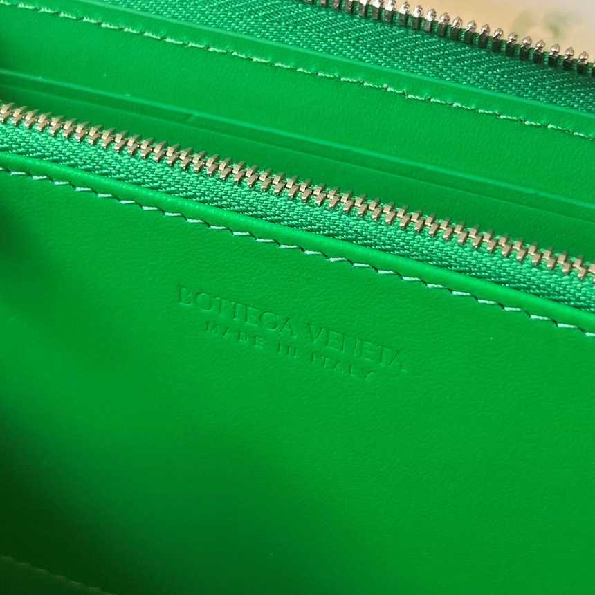 보테가 인트레치아토 지퍼 장지갑 593217 | 19 x 10 x 2cm