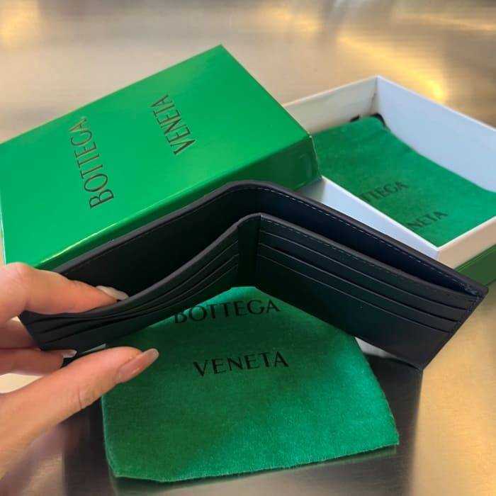 보테가 인트레치아토 폴더형 반지갑 649603 스페이스그레이 | 11.5 x 9.5 x 1cm
