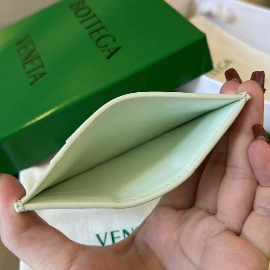 보테가베네타 카드지갑 649587 | 11 x 7.5 x 1cm