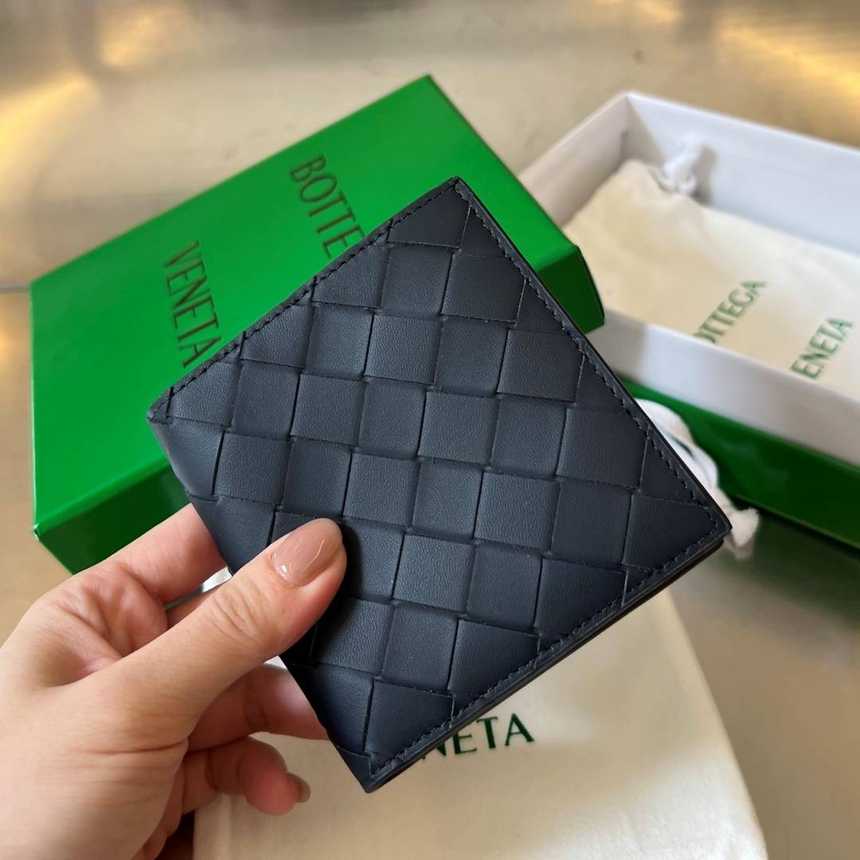 보테가베네타 인트레치아토 세로형 슬림 반지갑 749400 내부머스타드 | 10 x 9.5 x 1cm