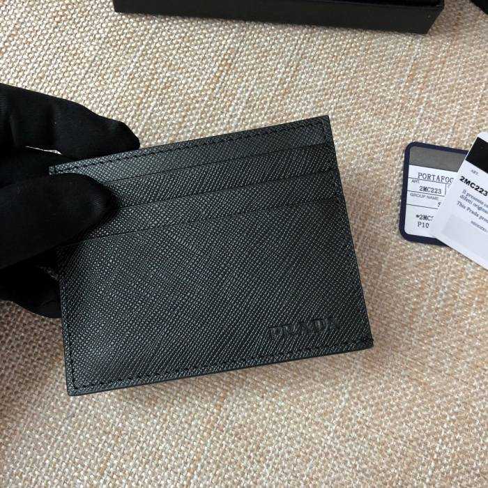 프라다 사피아노 카드지갑 2MC223 | 10 x 8cm