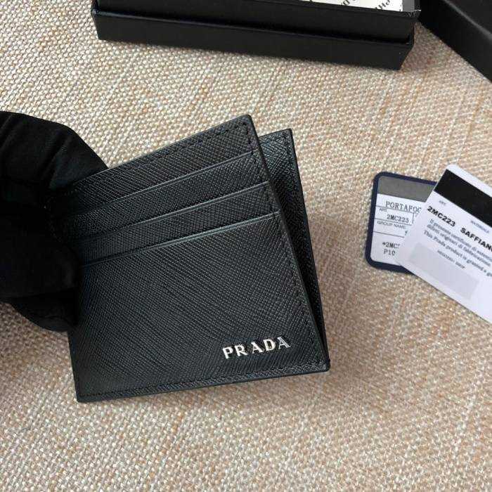 프라다 사피아노 카드지갑 2MC223 | 10 x 8cm