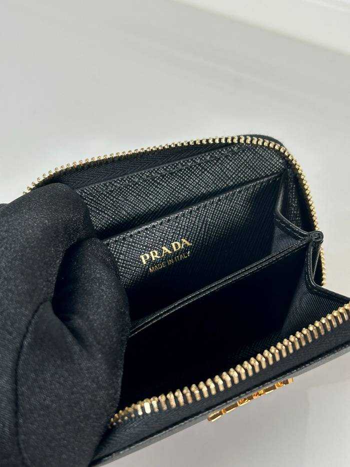 프라다 사피아노 지퍼 카드지갑 1MM268 | 11 x 7.5cm