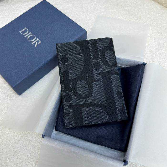 디올 오블리크 여권지갑 | 10 x 13.3cm