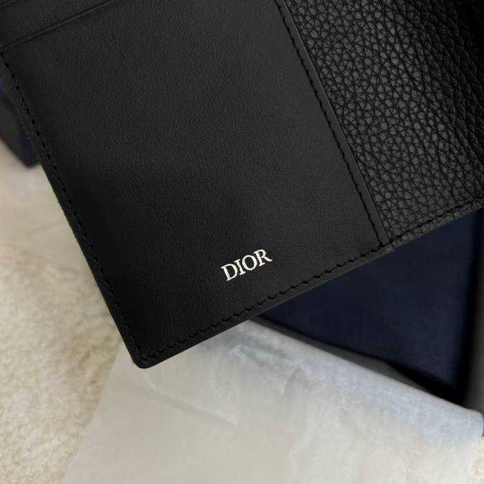 디올 오블리크 여권지갑 | 10 x 13.3cm