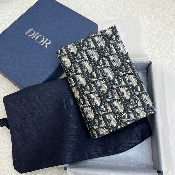 디올 오블리크 여권지갑 | 10 x 13.3cm