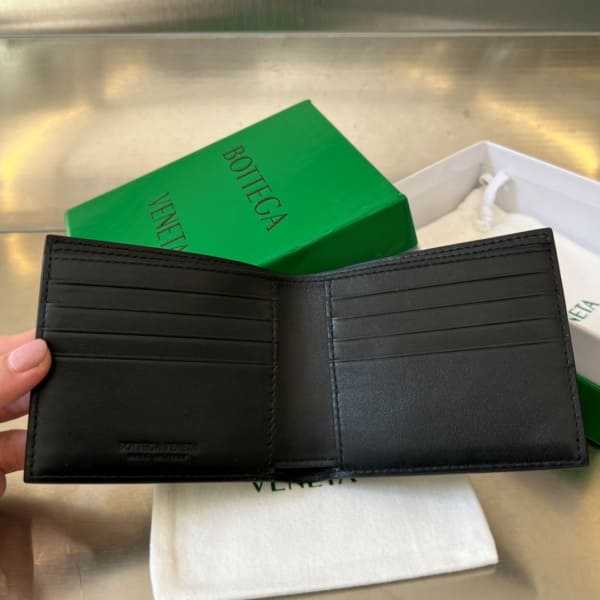 보테가 인트레치아토 스티치 반지갑 743211 | 11.5 x 9.5cm